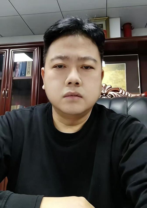 创未来 赢世界——记嘉兴市创赢旅游用品股份有限公司总经理佘朝喜(图1)