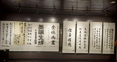 翰墨飘香蕴龙马精神，书法艺术铸强健之魂——“传承与创新”刘啸泉迎新春书法作品展在山东青岛隆重启幕(图8)