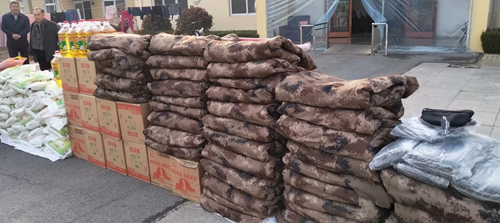 爱心汇聚暖夕阳 多方携手传温情——峄城区各界联合开展敬老慰问活动，为寒冬注入暖流(图3)