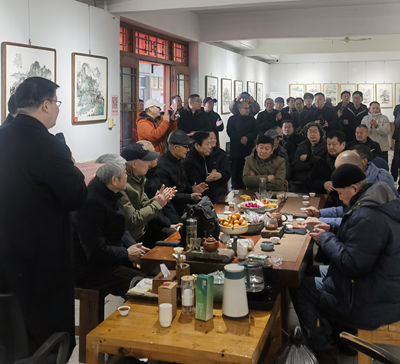 观山问道 墨韵化境——顾原“见山第二回”[观山集]顾原山水画展启幕，呈现近百幅佳作(图1)