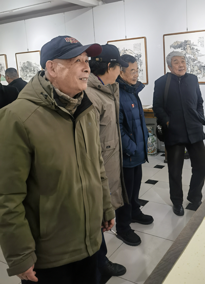 观山问道 墨韵化境——顾原“见山第二回”[观山集]顾原山水画展启幕，呈现近百幅佳作(图3)