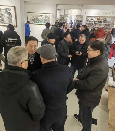 观山问道 墨韵化境——顾原“见山第二回”[观山集]顾原山水画展启幕，呈现近百幅佳作(图4)