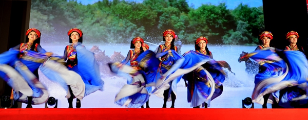 “艳阳天”第三届宝鸡新年原创歌会举办(图6)