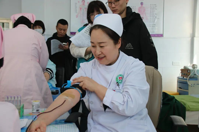 热血践初心 医者显担当——长岭县卫生健康志愿服务队开展无偿献血活动(图3)