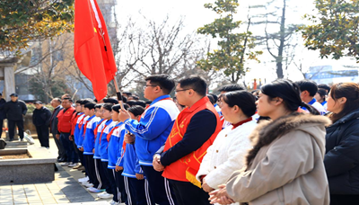 雷锋塑像驻鹭鸣 和美社区启新程——峄城区鹭鸣广场雷锋像揭幕仪式圆满举行(图11)